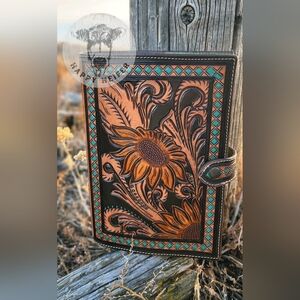 Handcrafted Western Leather Sunflower Bible Cover NWOT